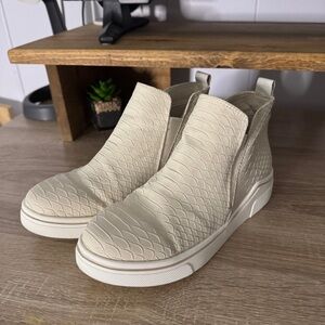 MIA Women’s Adel Cream Sneakers Textured Slip-On